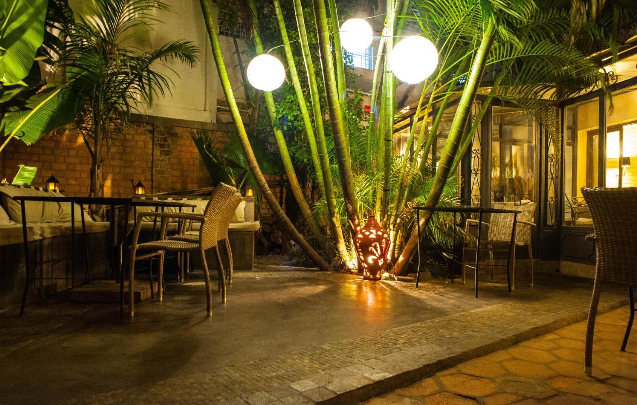 Hotel Restaurant La Ribaudiere Антананариву Экстерьер фото