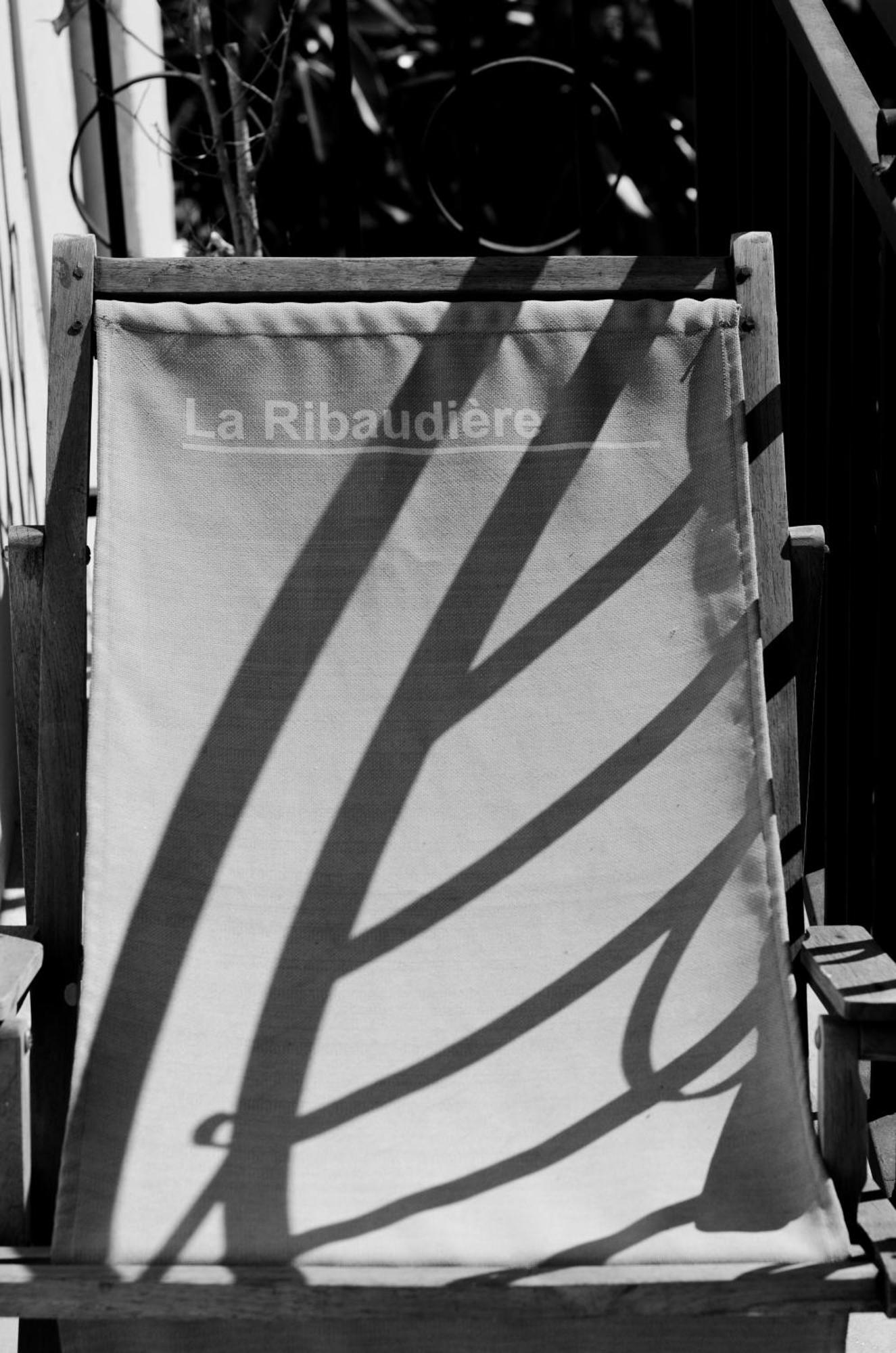 Hotel Restaurant La Ribaudiere Антананариву Экстерьер фото