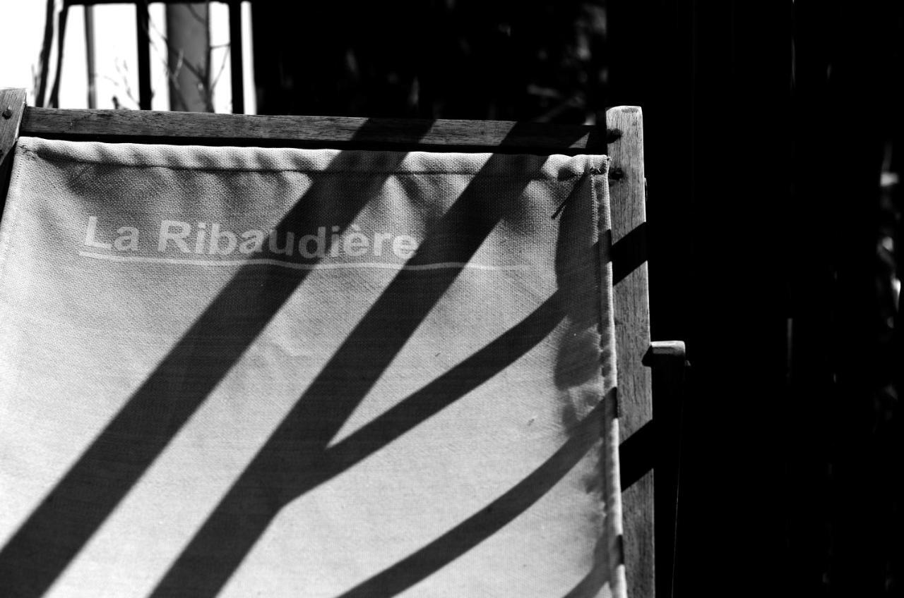 Hotel Restaurant La Ribaudiere Антананариву Экстерьер фото