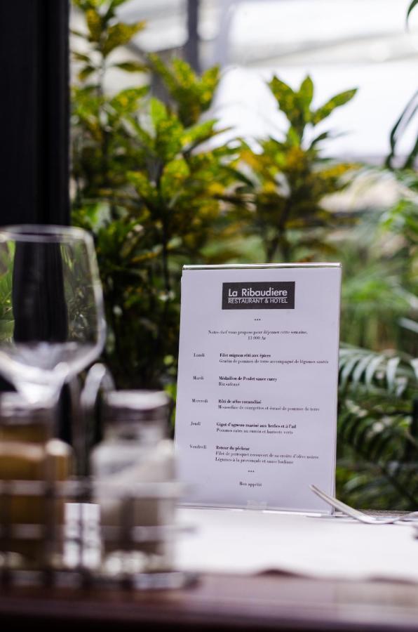 Hotel Restaurant La Ribaudiere Антананариву Экстерьер фото